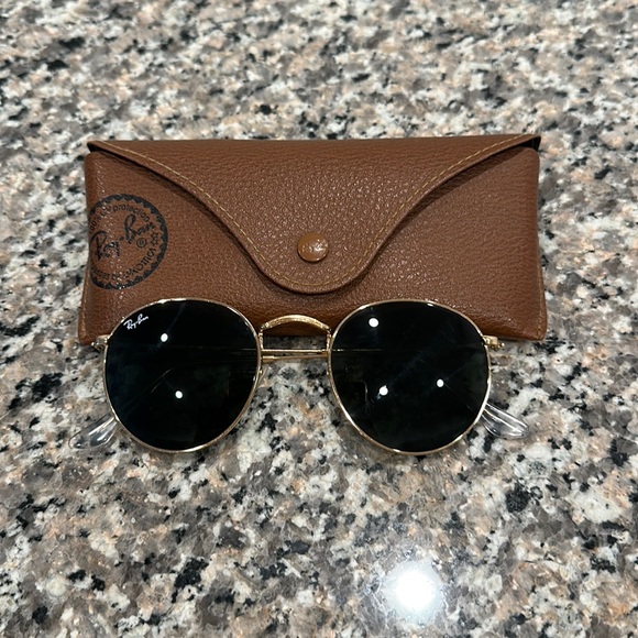 Ray Ban Round Sunglasses - Picture 1 of 4